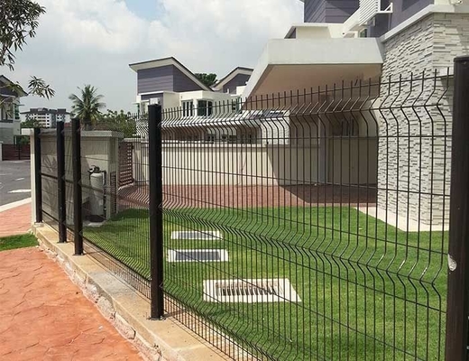 Anti Rust 1.8 M High Fence , CE Round Post Wire Mesh Security Fence