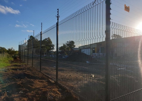 358 Prison Mesh Panel Systems 5.2m Height Anti Climb Security Fence